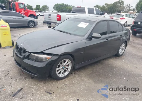 2006 BMW 325I z USA, uszkodzony, nr VIN WBAVB13516KR64646